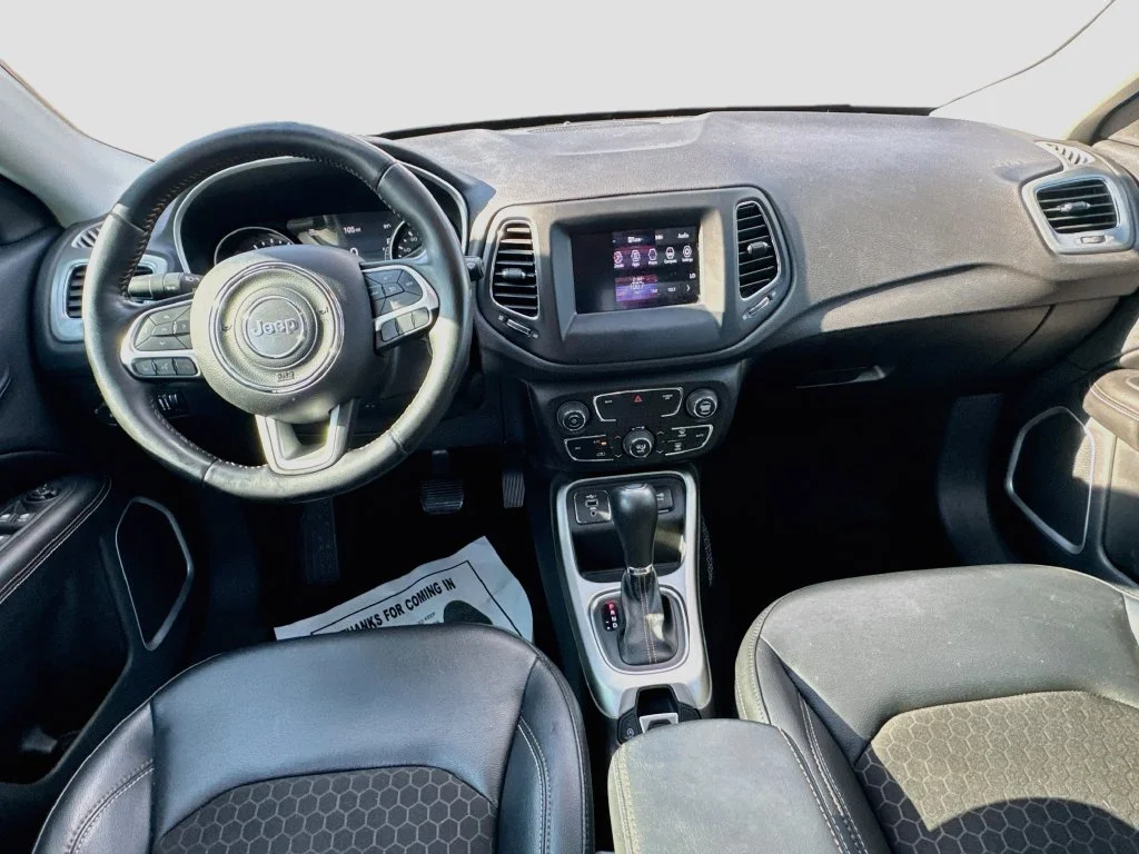 Used 2020 Blue Jeep Latitude image 26