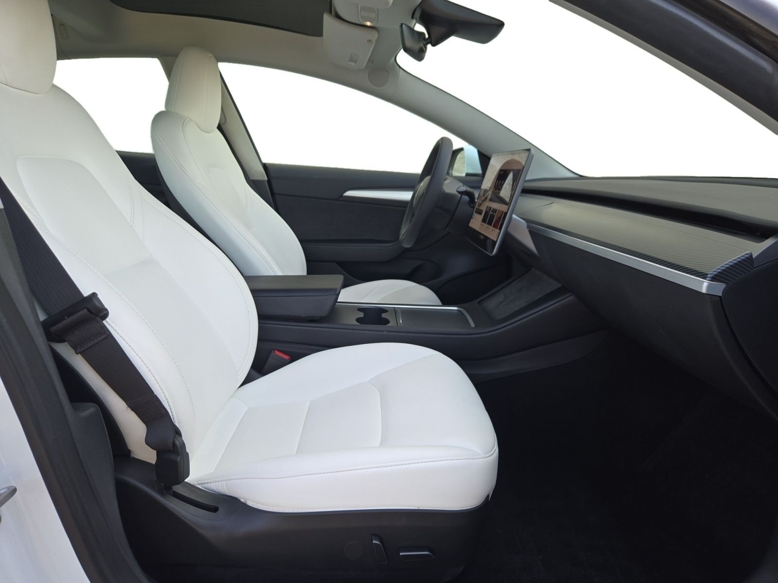 Used 2023 White Tesla Base image 22