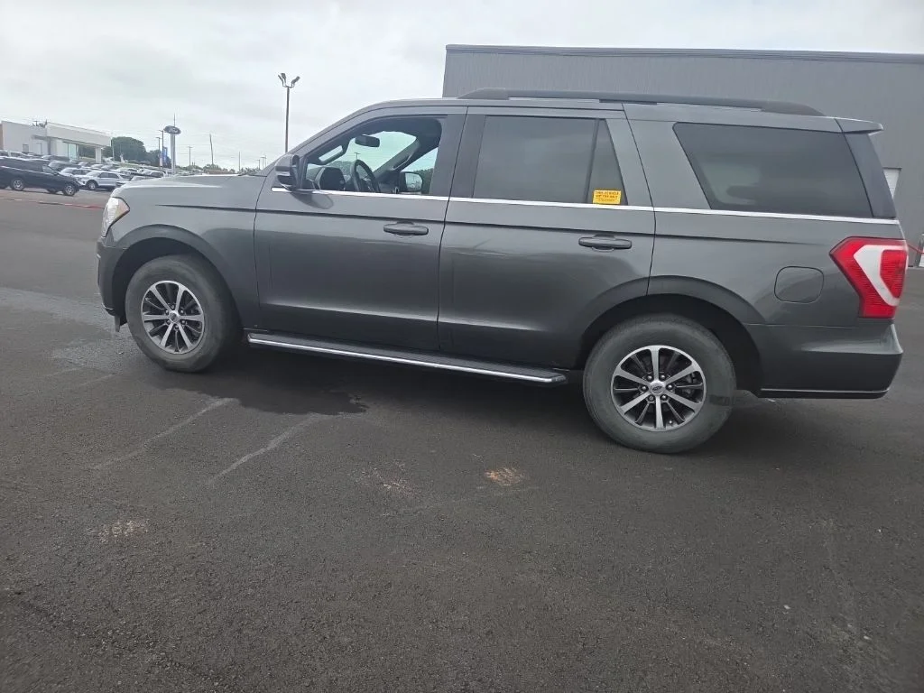 Used 2020 Magnetic Ford XLT image 6