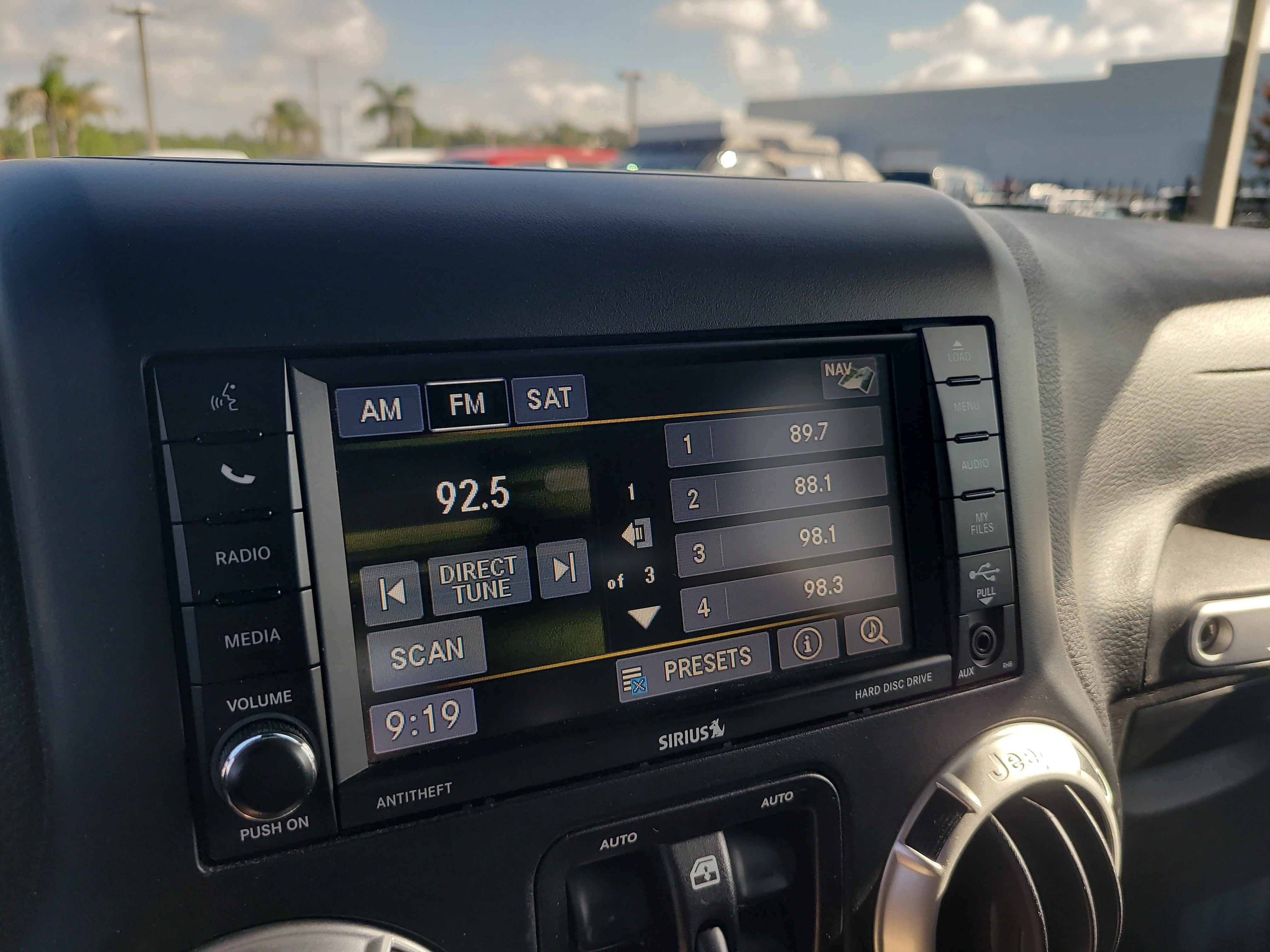 Used 2017 Chief Clearcoat Jeep Chief Edition image 19