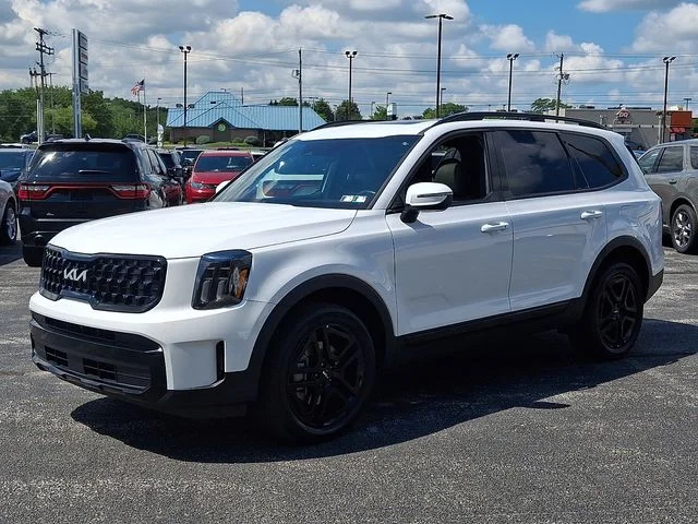 Used 2024 White Kia EX X-Line AWD image 6