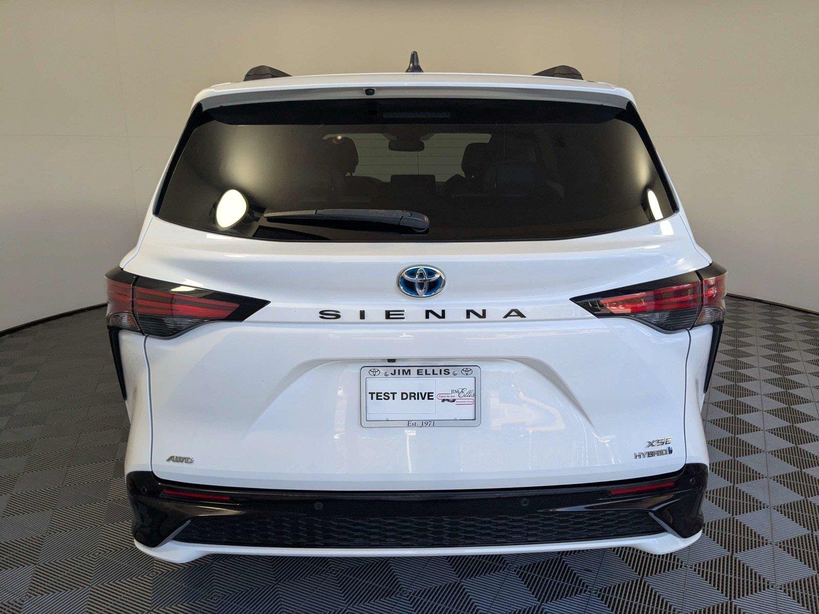 Used 2021 Super White Toyota XSE image 6