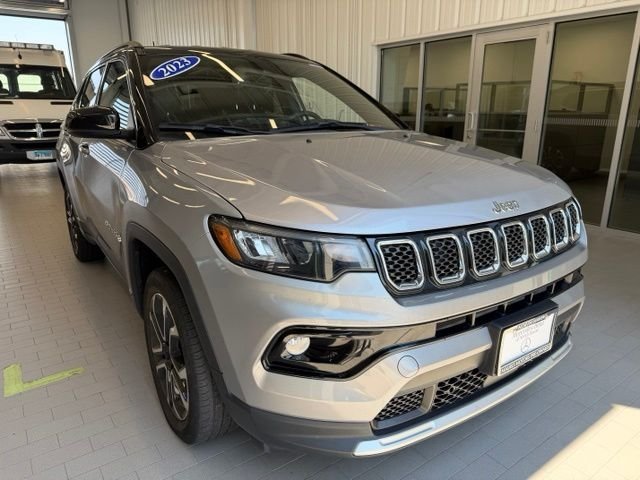 2023 Jeep Compass Limited 4X4's photo