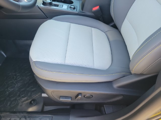 New 2026 Carbonized Gray Metallic Ford Badlands® image 13
