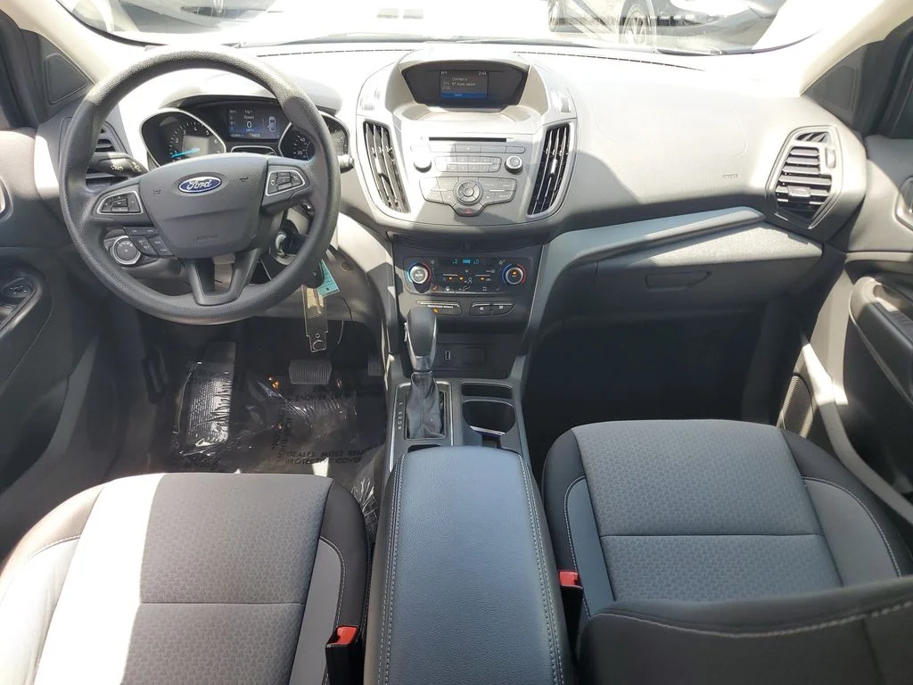 Used 2018 Gray Ford SE image 15