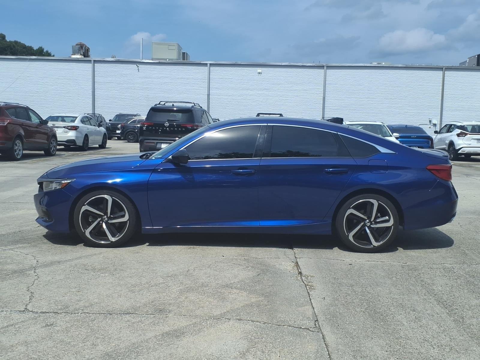 Used 2022 Still Night Pearl Honda Sport image 3