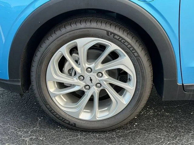 New 2027 Marina Blue Metallic Chevrolet LT image 9