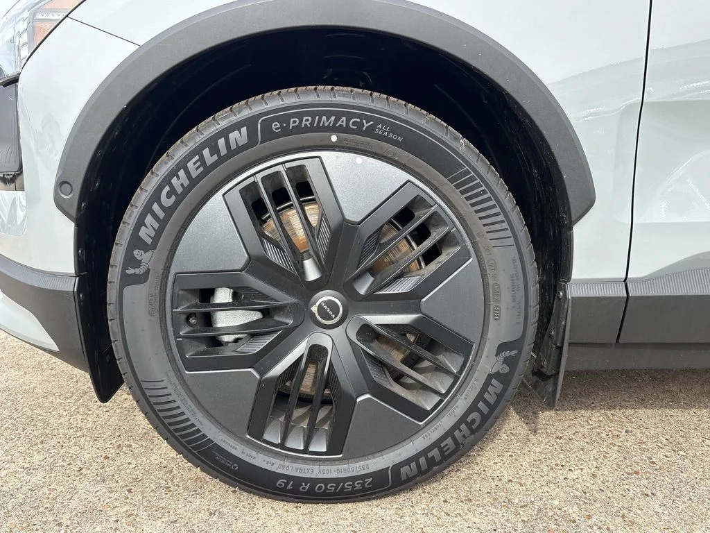 New 2026 Vapour Grey Volvo Ultra image 9
