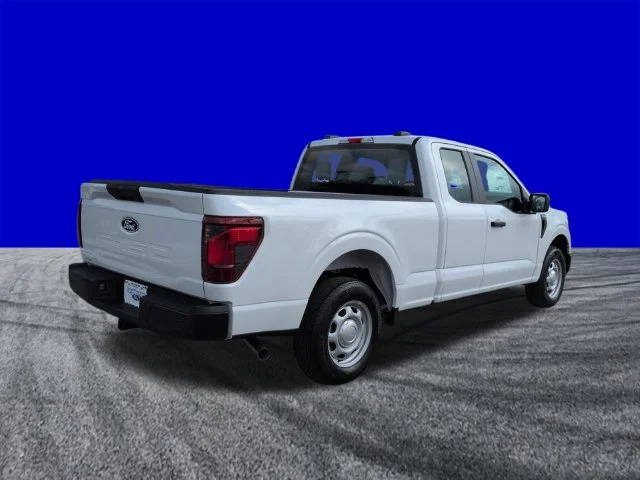 New 2026 Oxford White Ford XL image 4