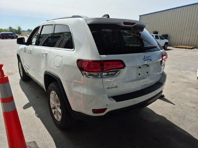 Used 2021 White Jeep Laredo E image 8