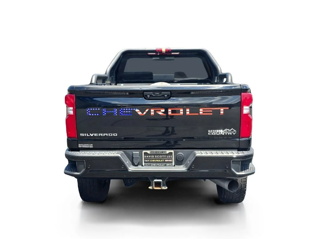 Used 2022 Black Chevrolet High Country image 8