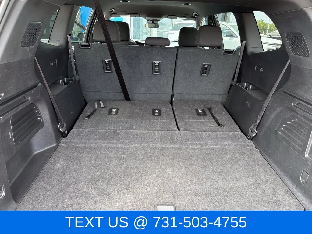 Used 2025 Silver GMC Elevation image 24