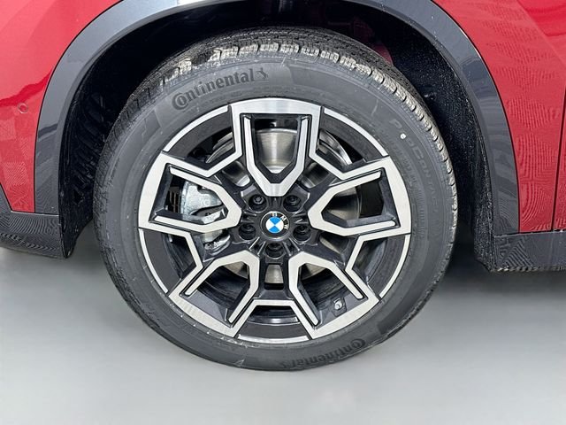 Used 2026 Red BMW xDrive28i image 30