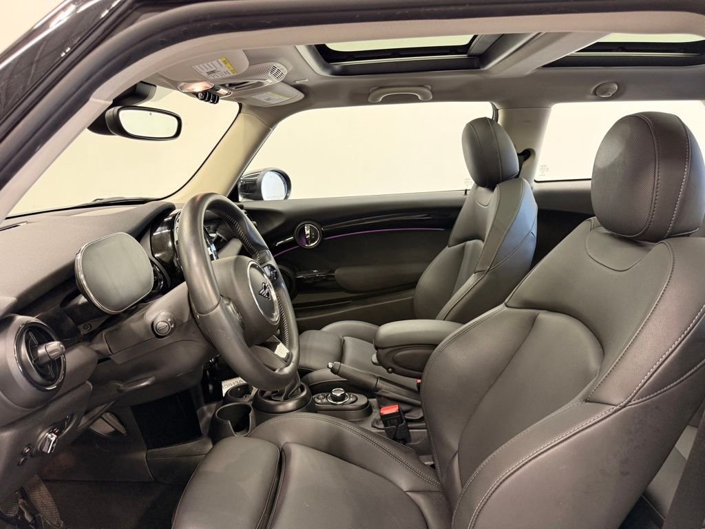 Used 2024 Midnight Black II Metallic MINI  image 10