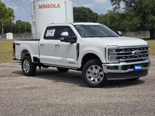 New 2026 Star White Metallic Tri-Coat Ford F-250® Lariat® image 2