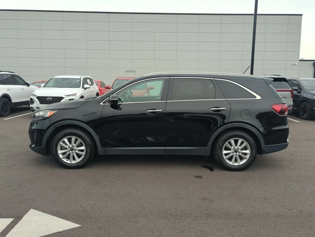 Used 2020 Black Kia LX image 4