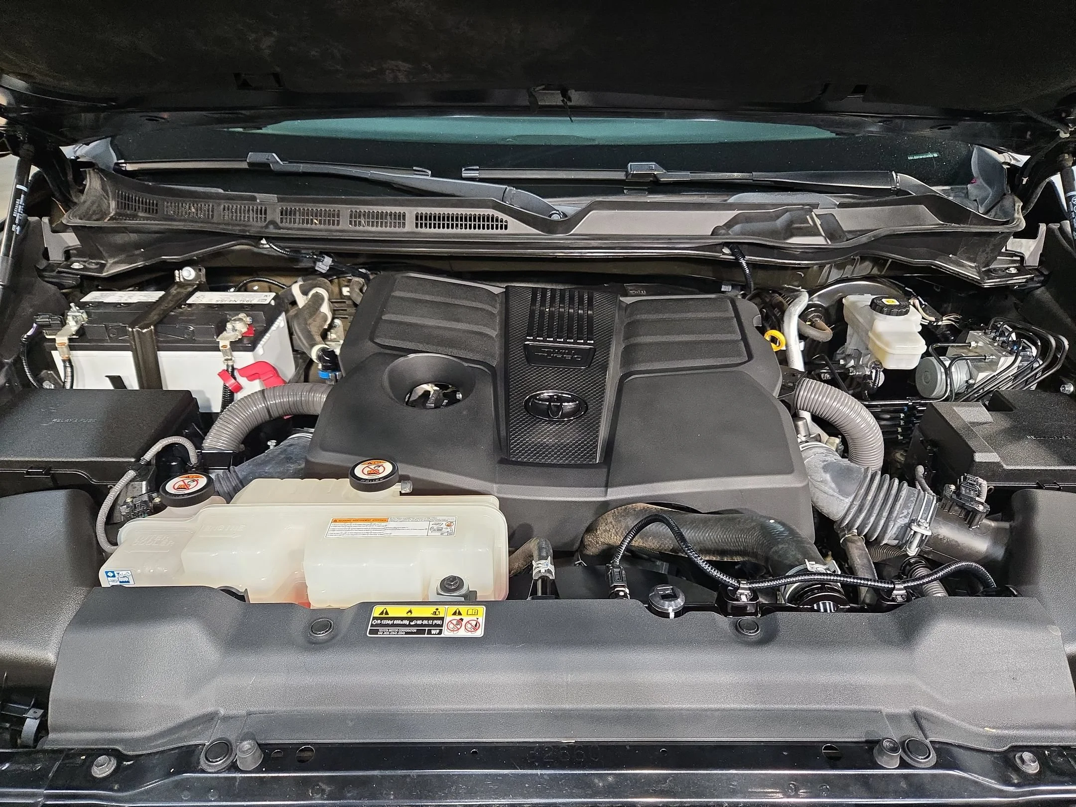 Used 2023 Midnight Black Metallic Toyota SR5 image 19