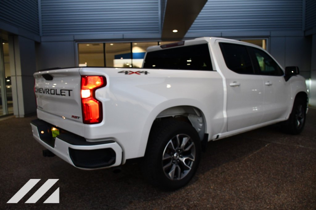 Used 2020 IRIDESCENT PEARL TRICOAT Chevrolet RST image 8