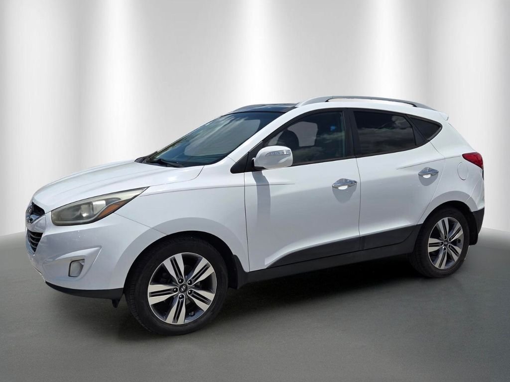 Used 2015 White Hyundai Limited image 2