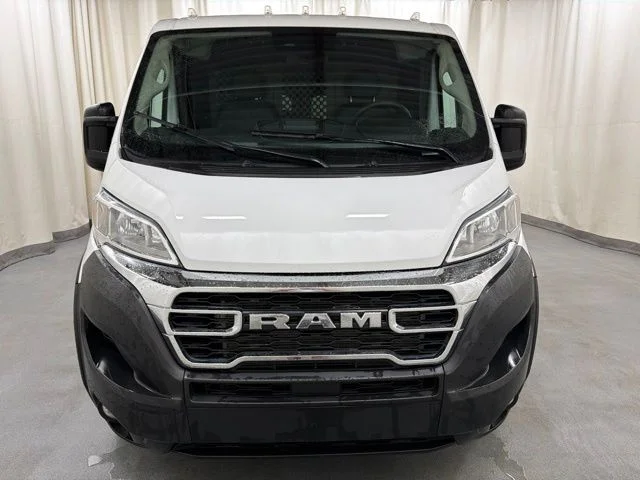 Used 2025 White Ram Base image 8