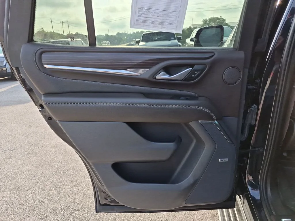 Used 2022 Blue GMC Denali image 32