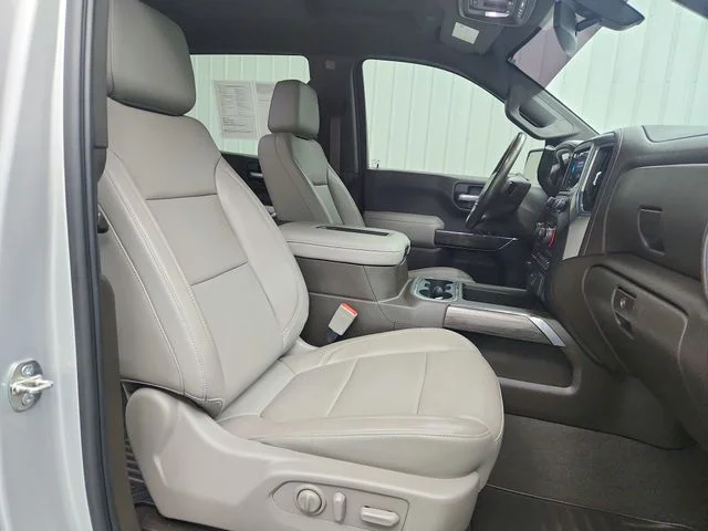 Used 2019 Silver Chevrolet LTZ image 34