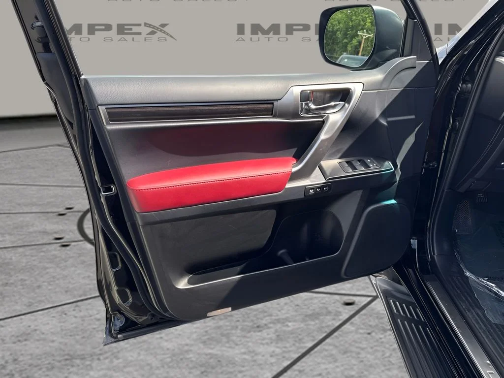 Used 2022 Black Lexus 460 image 18
