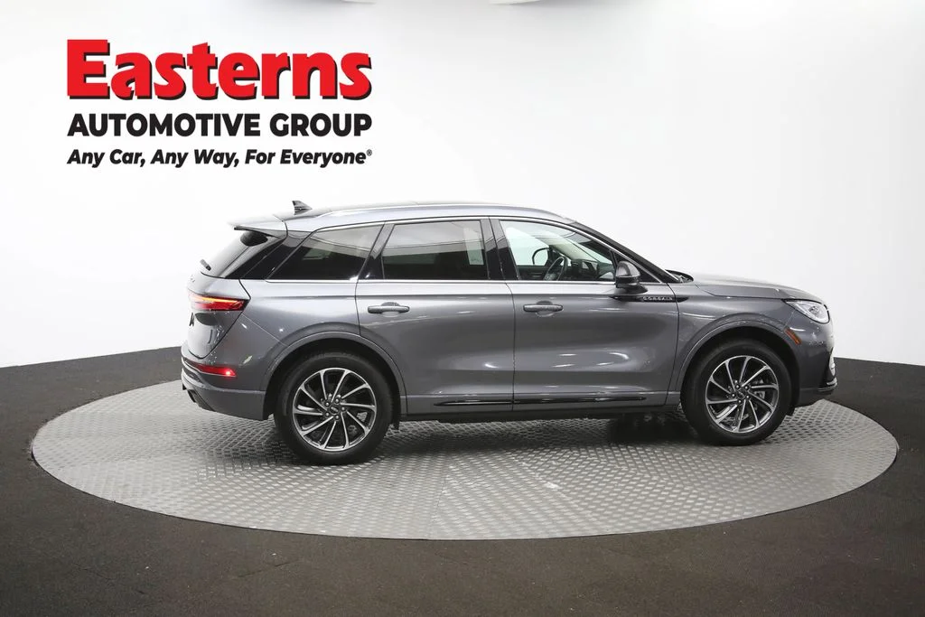 Used 2023 Gray Lincoln Grand Touring image 46