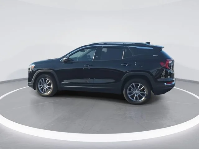 Used 2024 Black GMC SLT image 5