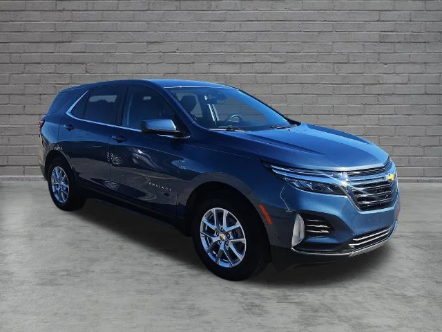 Used 2024 Lakeshore Blue Metallic Chevrolet LT image 7