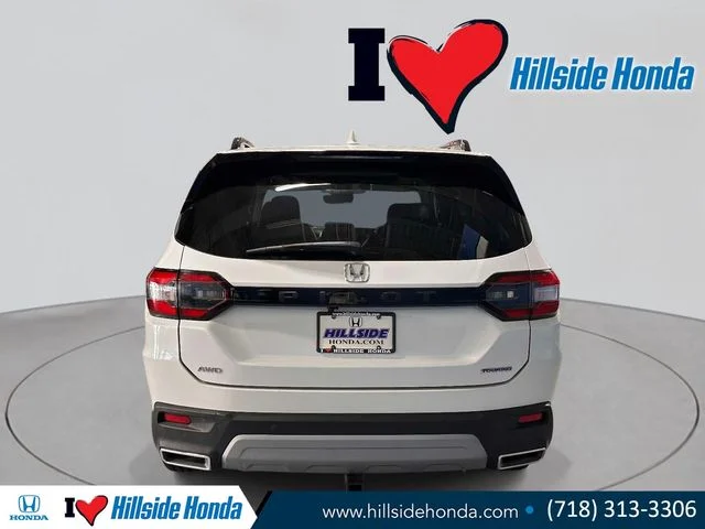 Certified Used 2023 Platinum White Pearl Honda AWD TRG image 4