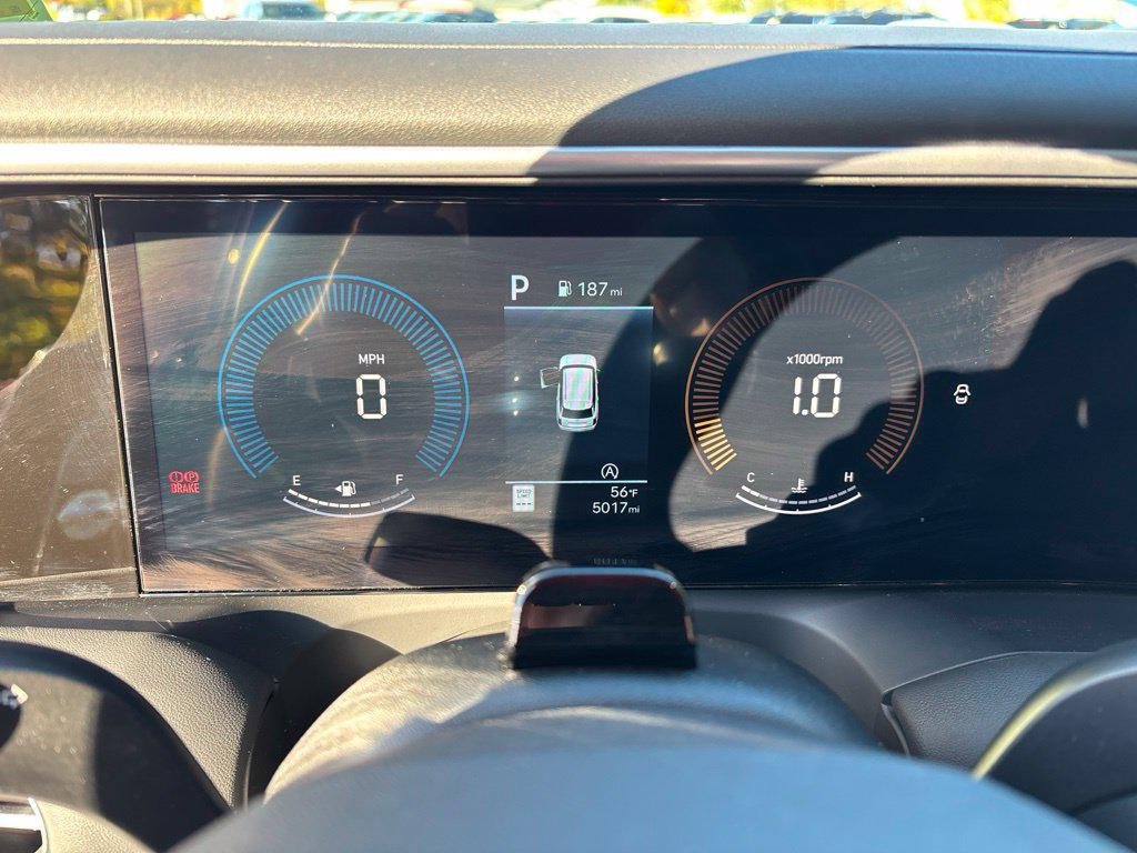 New 2026 Black Hyundai SE AWD image 25