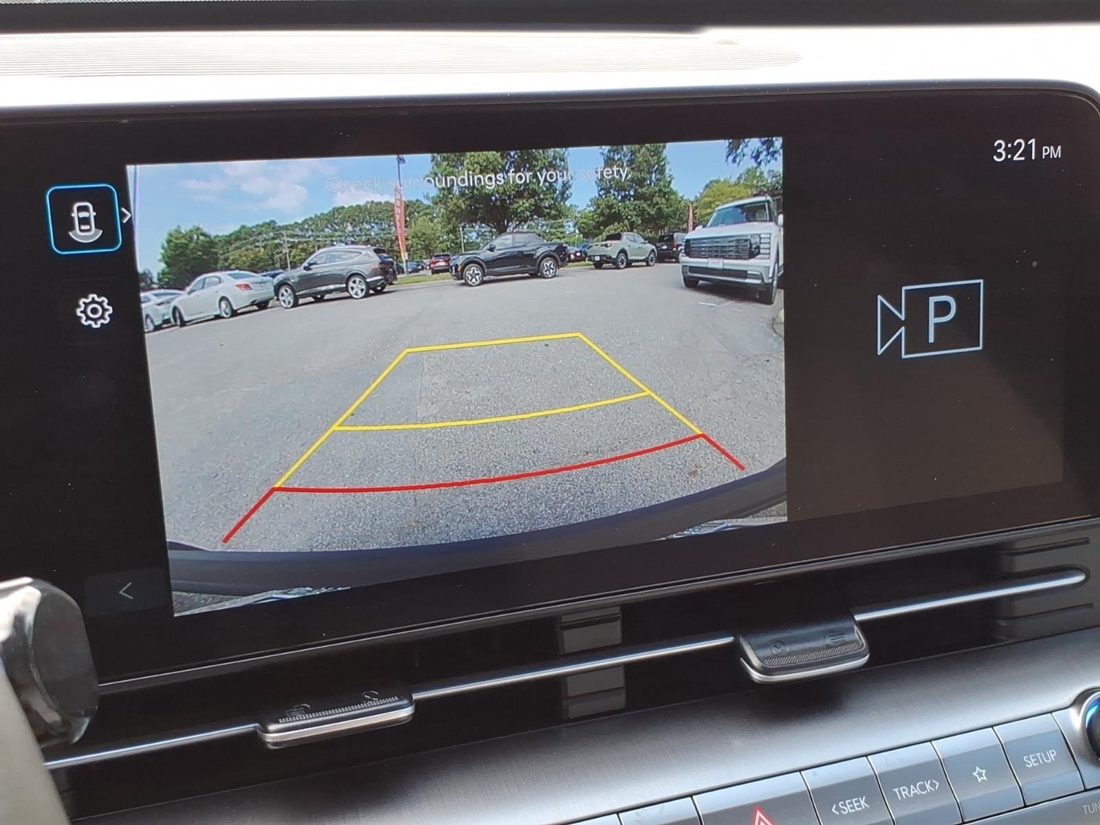Used 2025 Abyss Black Pearl Hyundai SEL image 19
