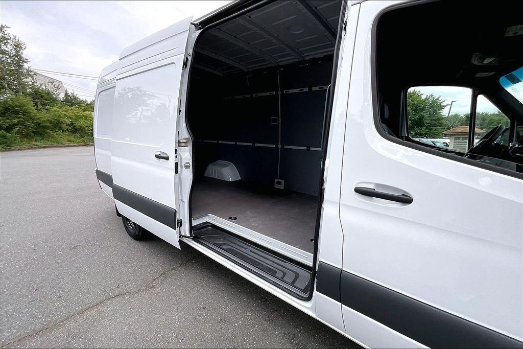 2026 Mercedes-Benz Sprinter Cargo Van Base - Photo 18