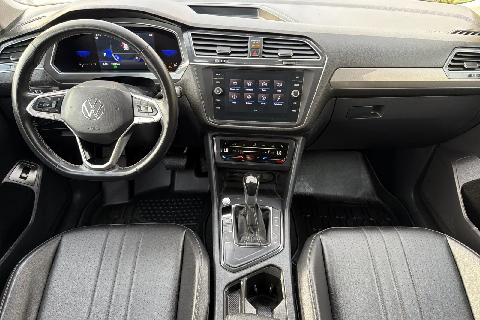 Used 2022 Blue Volkswagen 2.0T SE image 17