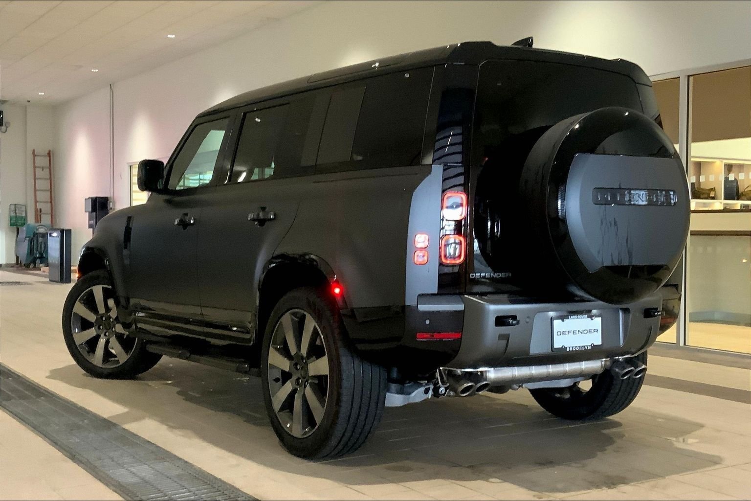 New 2026 Carpathian Grey Land Rover V8 image 12