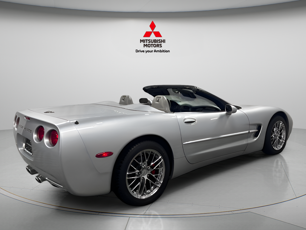 Used 2000 Sebring Silver Metallic Chevrolet Base image 4