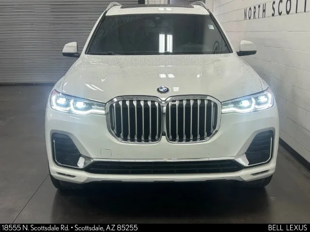 Used 2021 White BMW xDrive40i image 5