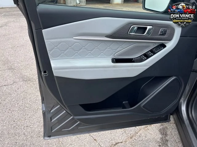 New 2026 Carbonized Gray Metallic Ford Platinum™ image 10