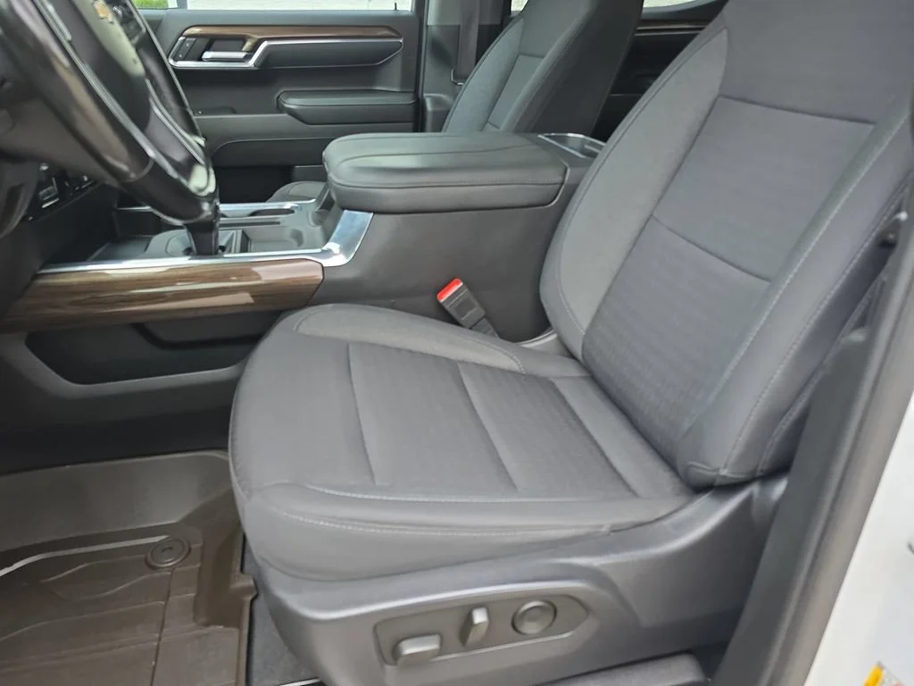 2023 Chevrolet Silverado 1500 LT - Photo 20