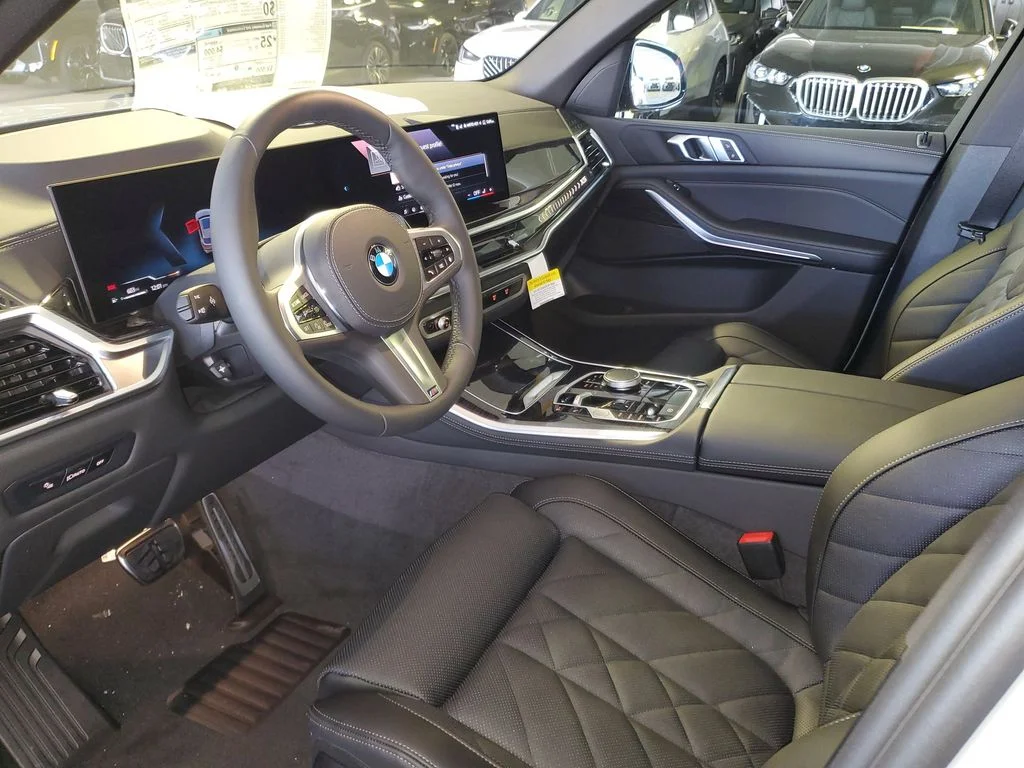 Used 2026 Gray BMW sDrive40i image 15