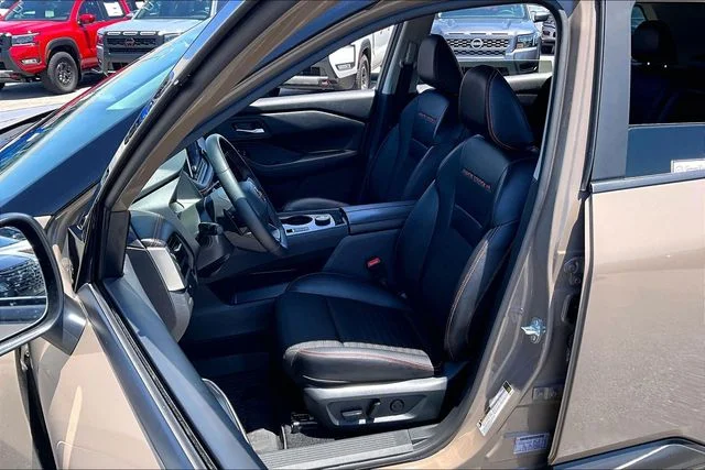Used 2025 Beige/tan Nissan Rock Creek image 18