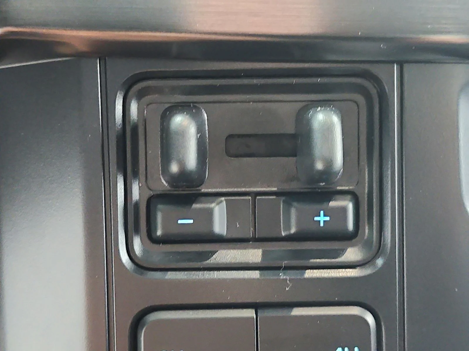 New 2026 Agate Black Metallic Ford F-250® Lariat® image 31