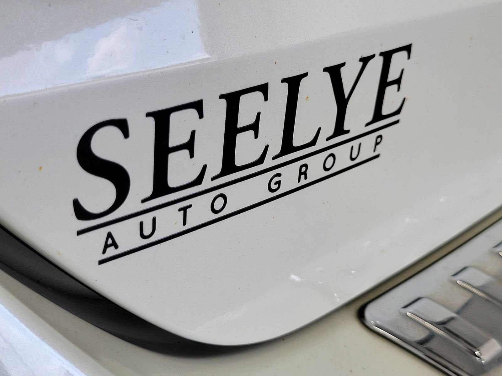 Used 2019 White Nissan SV image 33