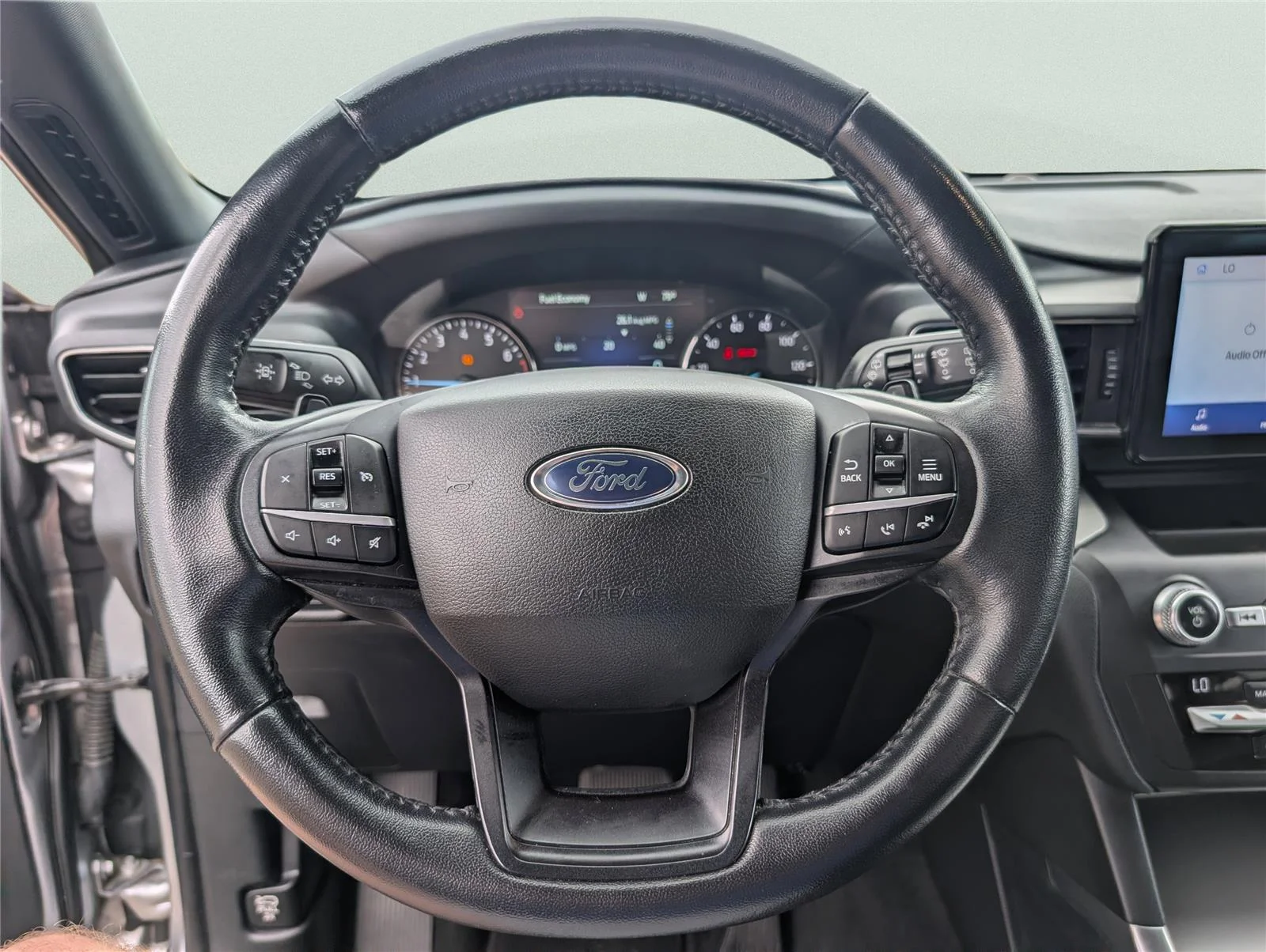 Used 2020 Iconic Silver Ford XLT image 28