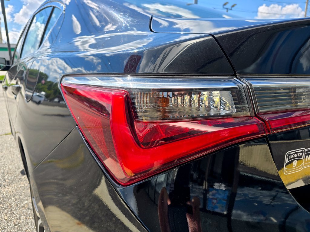 Used 2020  Acura Premium Package image 13