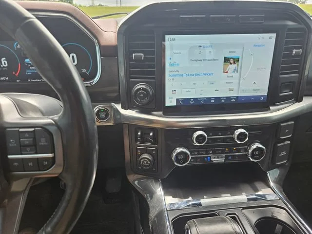Used 2021 Gray Ford Lariat image 17
