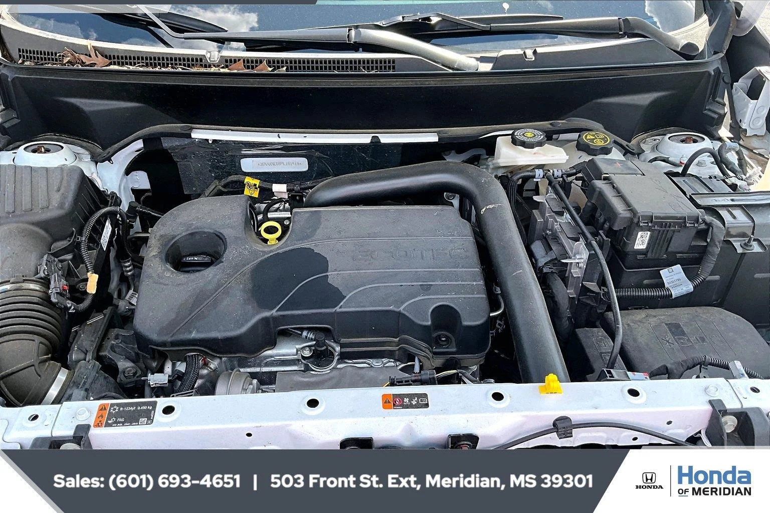 Used 2023 Summit White Chevrolet Premier image 8