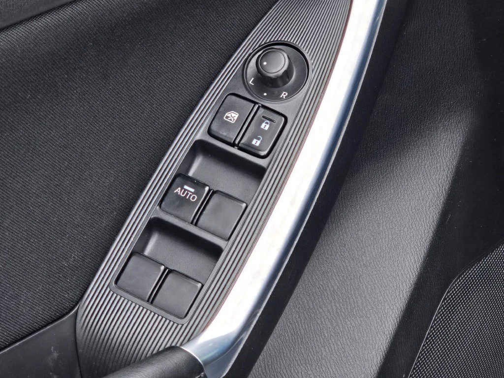 Used 2015 Gray Mazda Touring image 17