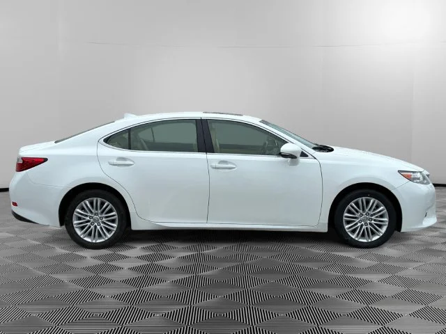 Certified Used 2015 White Lexus NA image 6
